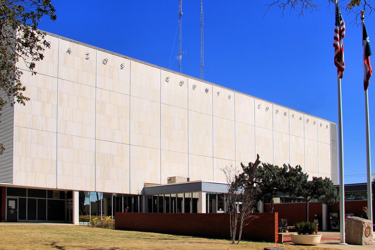 Brazos County Courthouse in Bryan